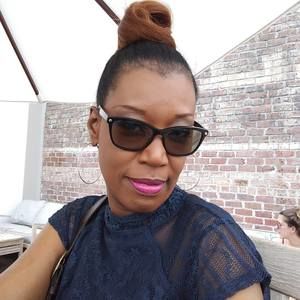 Meet your Posher, Vanessa